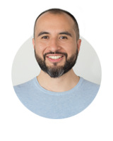 Fundador de empresa dRaGoNian. Hombre Sonriendo